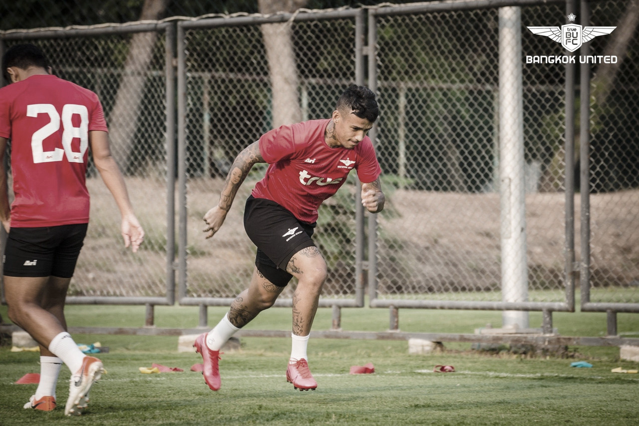 Vander destaca potencial do Bangkok United para conquistar Campeonato Tailandês
