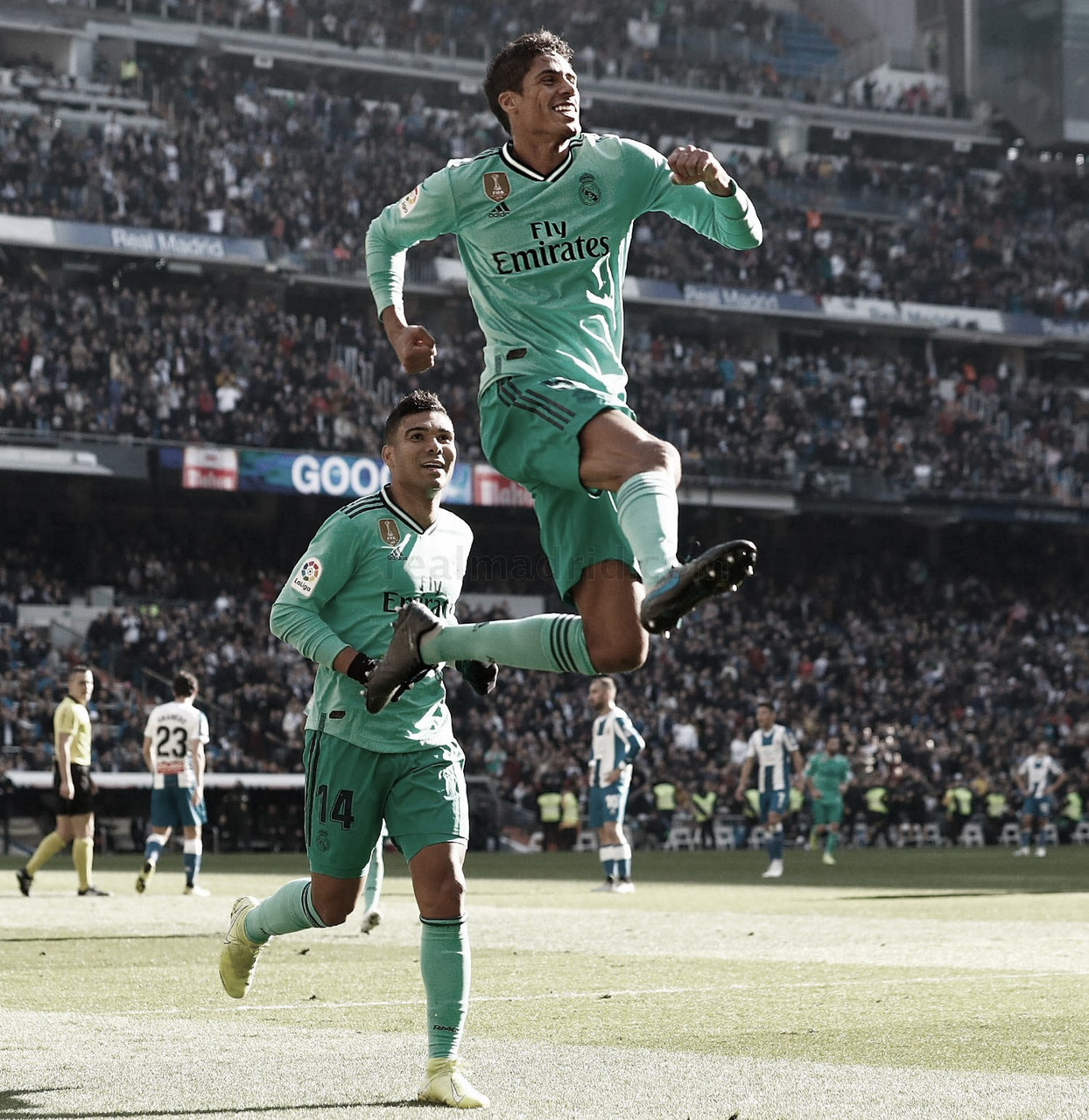 Varane “Estamos con más confianza, a un
buen nivel físico y en una buena dinámica”
Varane “Estamos con más confianza, a un
buen nivel físico y en una buena dinámica”