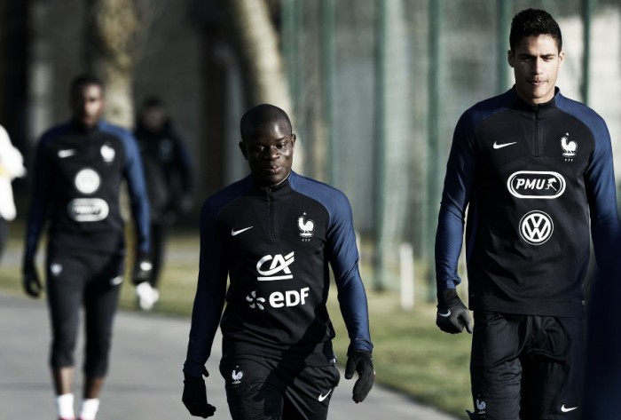 Raphaël Varane y N'Golo Kanté vuelven a los entrenamientos