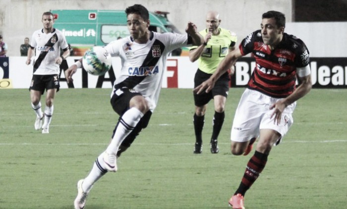 Em duelo de líderes isolados, Vasco recebe Atlético-GO em São Januário