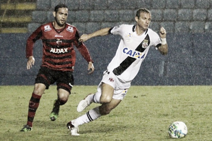 Sem vencer há cinco jogos, Vasco recebe Oeste em São Januário buscando reabilitação na Série B
