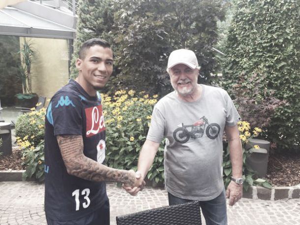 Napoli confirma contratação de volante Allan, ex-Vasco