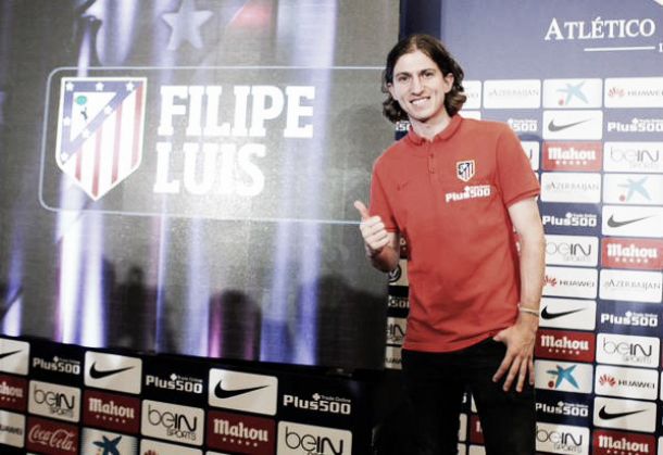Filipe Luis festeja retorno ao Atlético de Madrid: "Estou muito feliz por volta a minha casa"