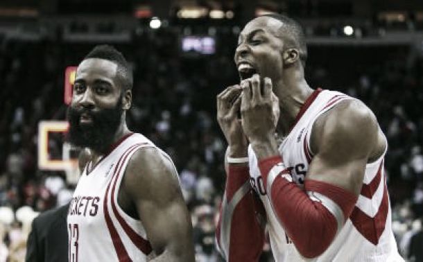 Houston Rockets vence o San Antonio Spurs mais uma vez pela NBA