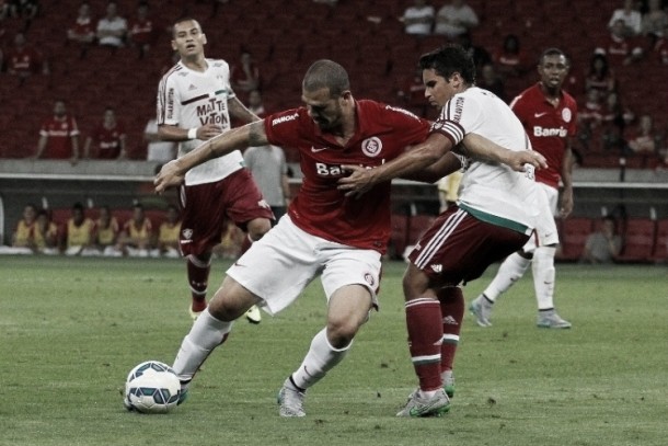 Sem objetivo, Fluminense recebe Internacional, que visa o G-4 do Campeonato Brasileiro Sem objetivo, Fluminense recebe Internacional, que visa o G-4 do Campeonato Brasileiro