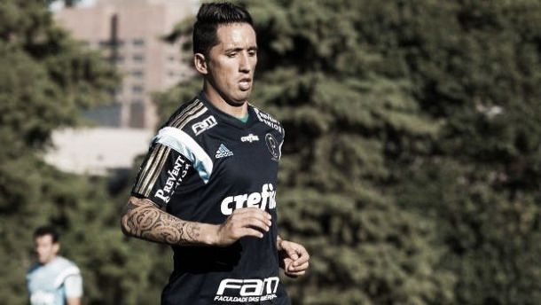 Barrios pede dispensa do Paraguai visando clássico ante Corinthians e adaptação no Palmeiras