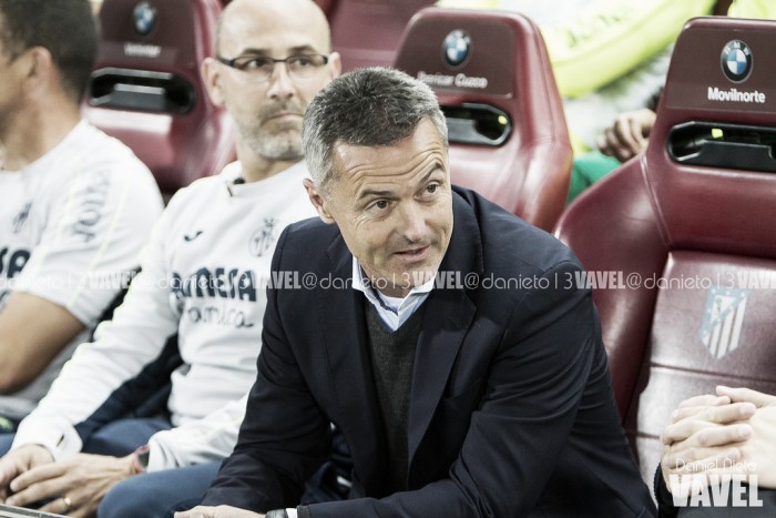 Após vaga na UEL, técnico Fran Escribá renova com Villarreal por mais uma temporada