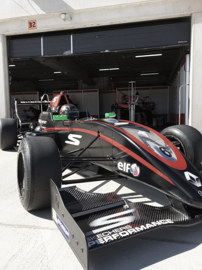 Após problemas em Monza, Bruno Baptista quer novo começo em Silverstone pela Fórmula Renault