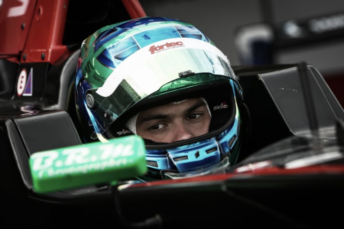 Toque impede novo Top-10 de Bruno Baptista em Assen pela Fórmula Renault Toque impede novo Top-10 de Bruno Baptista em Assen pela Fórmula Renault