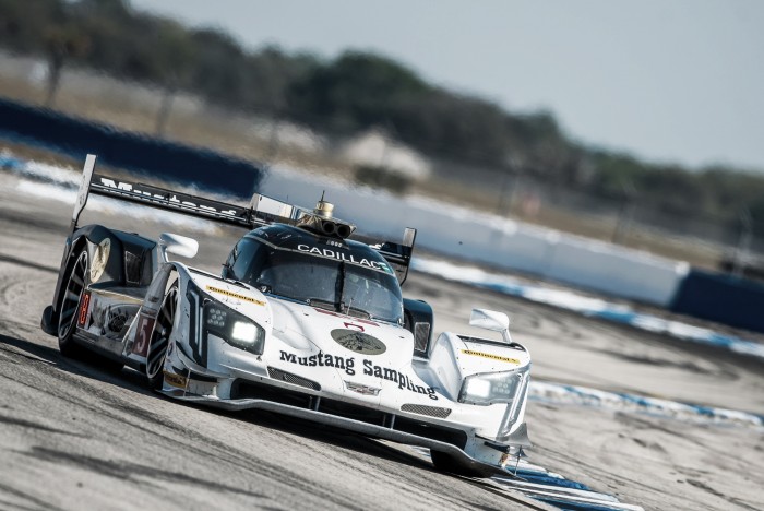 Christian Fittipaldi e João Barbosa prontos para mais um desafio nas ruas de Long Beach Christian Fittipaldi e João Barbosa prontos para mais um desafio nas ruas de Long Beach