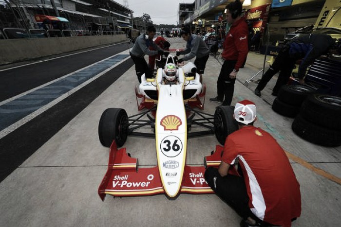 Thiago Vivacqua larga em 6º pela F-3 Brasil em Interlagos Thiago Vivacqua larga em 6º pela F-3 Brasil em Interlagos