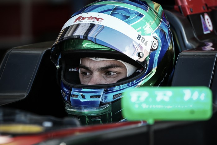 Em Monza, Bruno Baptista se prepara para próxima etapa da F-Renault 2.0 Em Monza, Bruno Baptista se prepara para próxima etapa da F-Renault 2.0