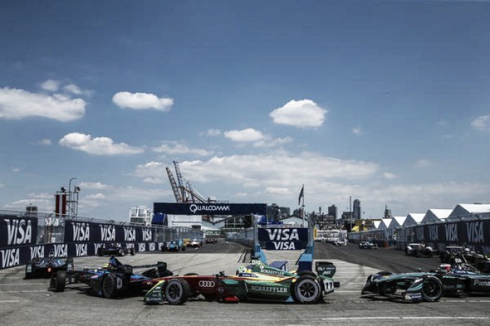Pela Fórmula E, Lucas Di Grassi fecha rodada de Nova York com 5º lugar Pela Fórmula E, Lucas Di Grassi fecha rodada de Nova York com 5º lugar