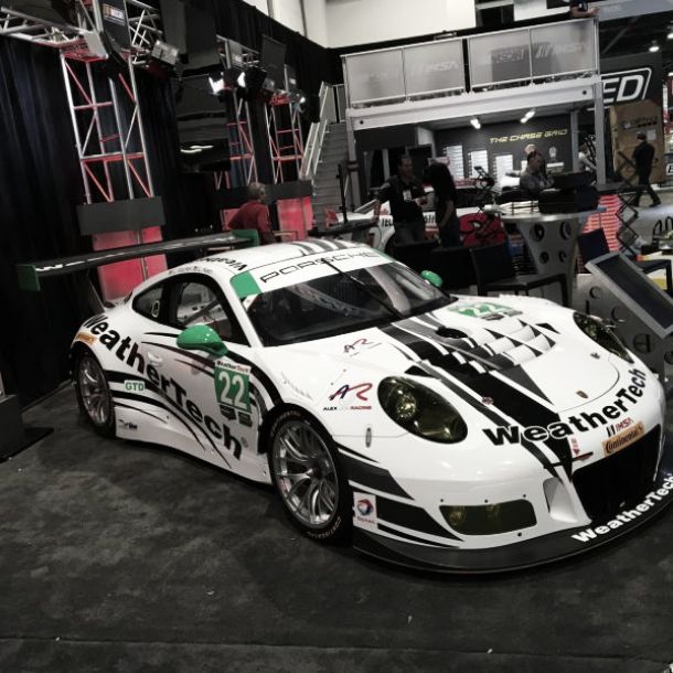Alex Job Racing apresenta Porsche 911 GT3-R para as 24 horas de Daytona