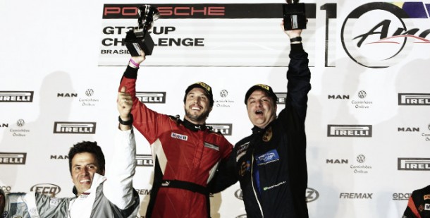 Pedro Queirolo e Marcel Visconde vencem o Porsche 300, primeiro enduro da história Porsche GT3 Cup, no Brasil