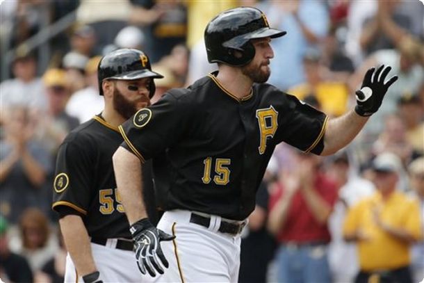 Oakland A's Acquire Ike Davis From Pirates