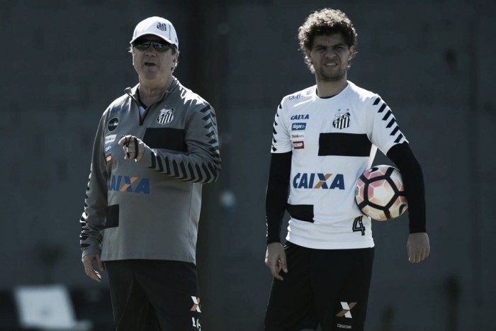 Victor Ferraz se recupera, treina normalmente, e vira opção no Santos para enfrentar o Avaí