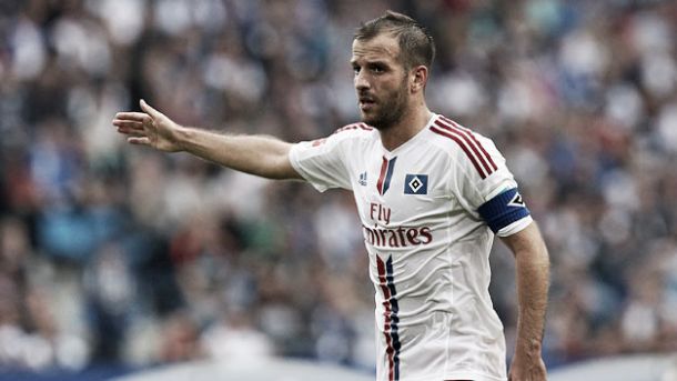 Van der Vaart returns to Spain