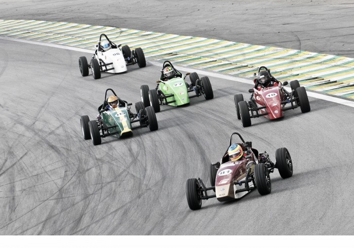 Murillo Latorre vence a 1ª Fórmula Vee  Intercontinental Cup em Interlagos