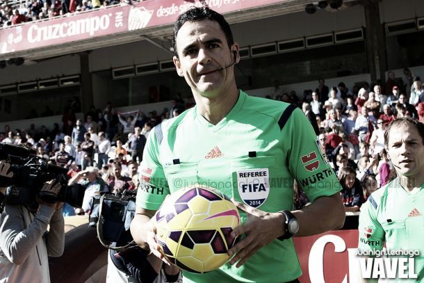 Velasco Carballo será el árbitro del Málaga CF - Deportivo de La Coruña