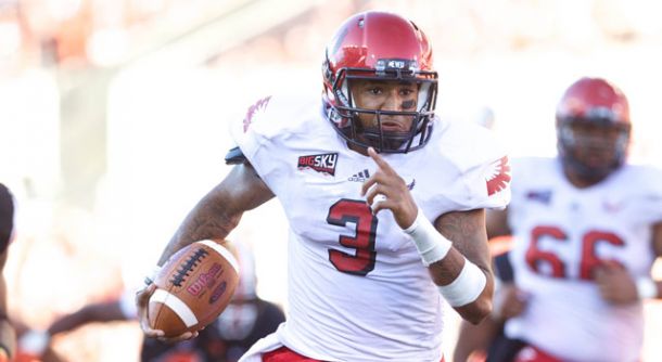 Dynamic QB Vernon Adams Jr Transfers To Oregon