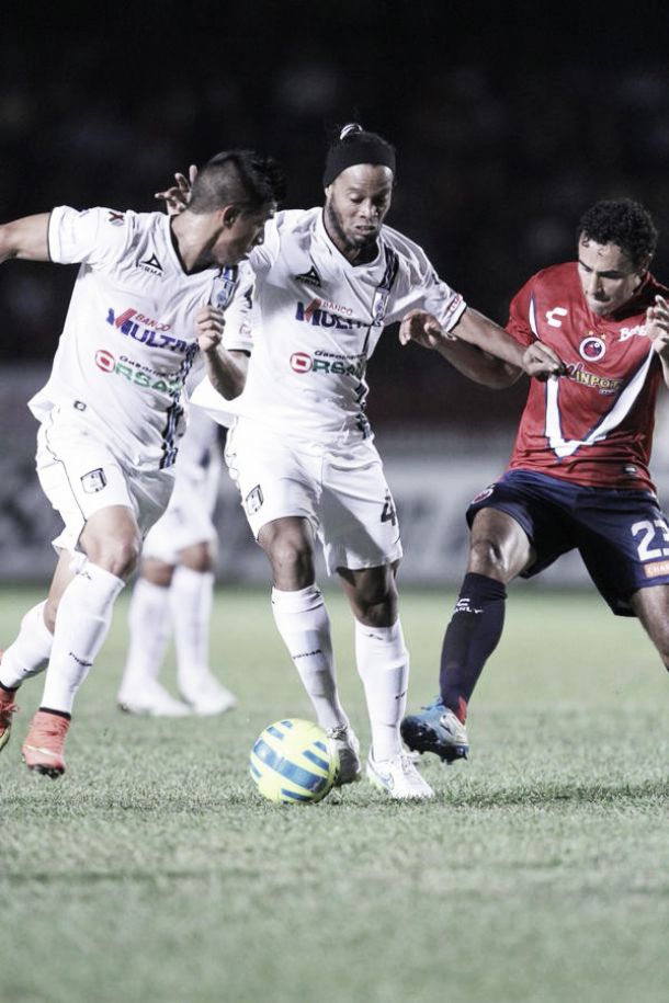 Con error de Melitón, Veracruz empata ante Querétaro Con error de Melitón, Veracruz empata ante Querétaro