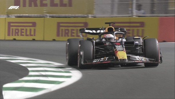 Max Verstappen arrasa en los libres 2 con Alonso en un
prometedor segundo puesto