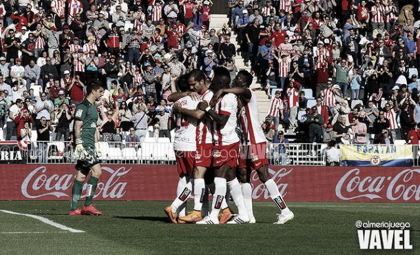 Fotos e imágenes del Almería 2-0 Eibar, jornada 33 de la Liga BBVA