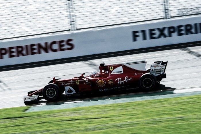 Vettel vira o jogo e lidera terceiro treino livre na Austrália