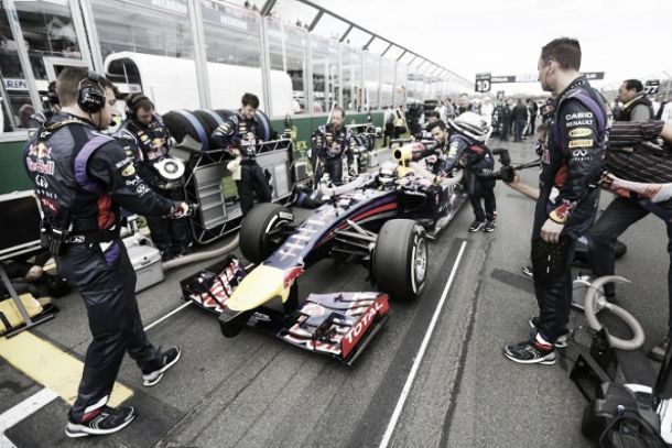 Red Bull tenta entender quebra de Sebastian Vettel durante o GP da Austrália