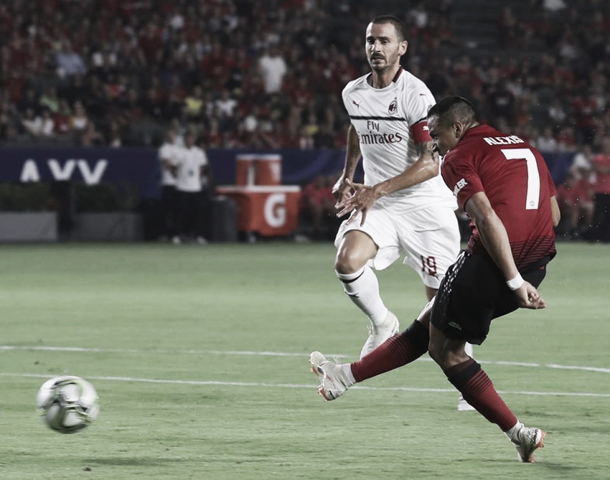 Após empate na etapa regulamentar, United vence Milan nos pênaltis na Champions Cup