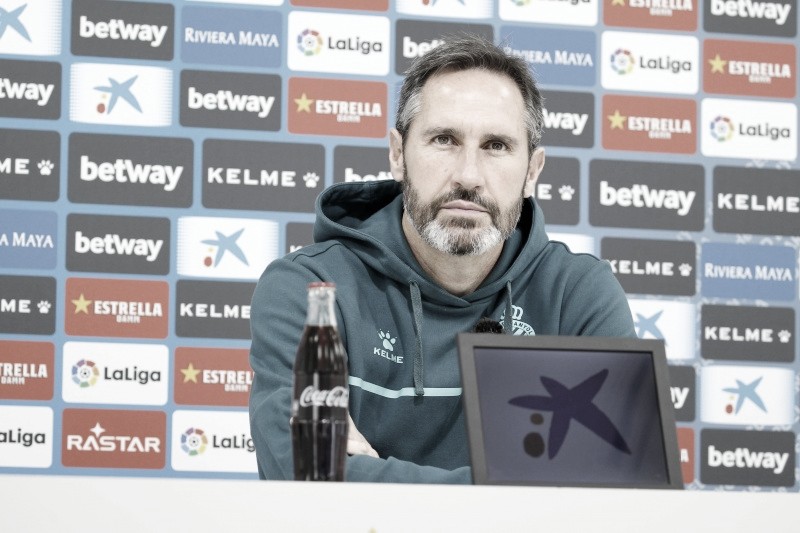 Vicente
Moreno: “Su racha me hace estar alerta” Vicente
Moreno: “Su racha me hace estar alerta”