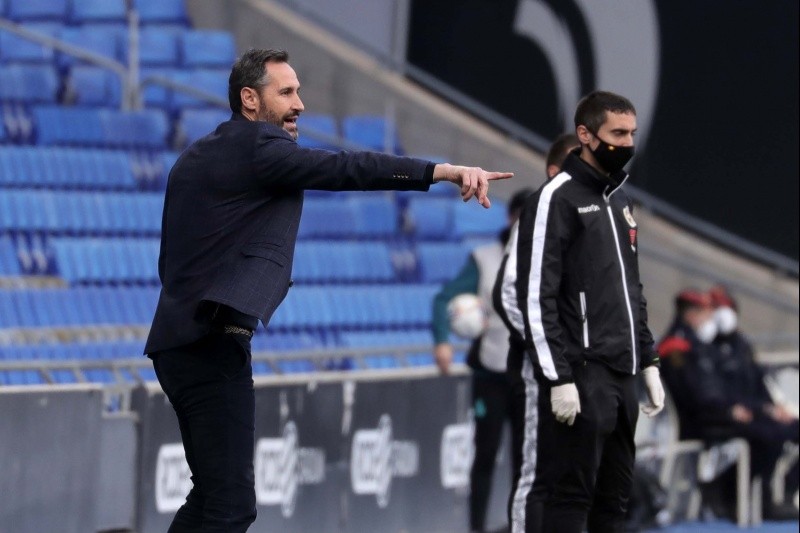 Vicente Moreno:
“Se nos ha ido el partido” Vicente Moreno:
“Se nos ha ido el partido”
