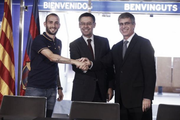 Aleix Vidal signs for Barcelona until 2020
