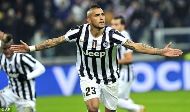 Allegri insists Vidal is not leaving Juventus