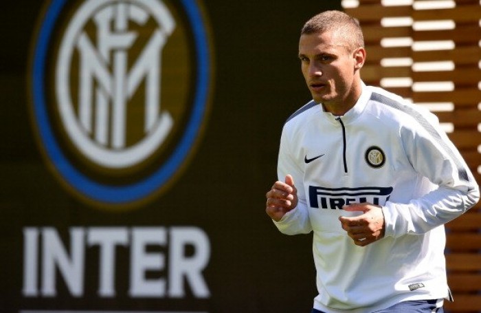 Nemanja Vidic abandona el Inter de Milán