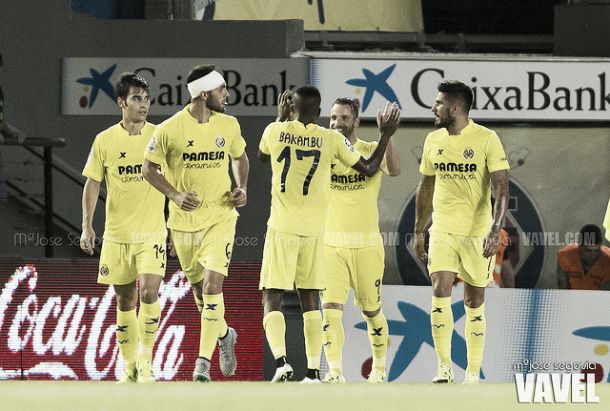 Atacante Bakambu sai do banco, marca duas vezes e Villarreal vira contra Espanyol