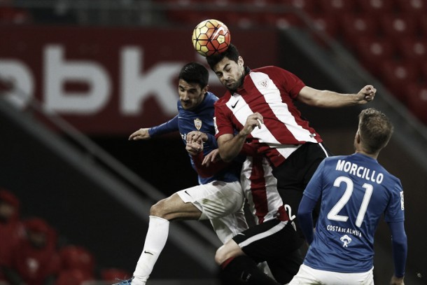 Unai Simón y Asier Villalibre, convocados con la selección española sub-19