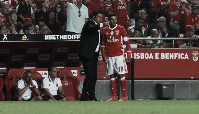 Luz gelada na estreia: Vitória experimentou e Vitória fez o Benfica pagar