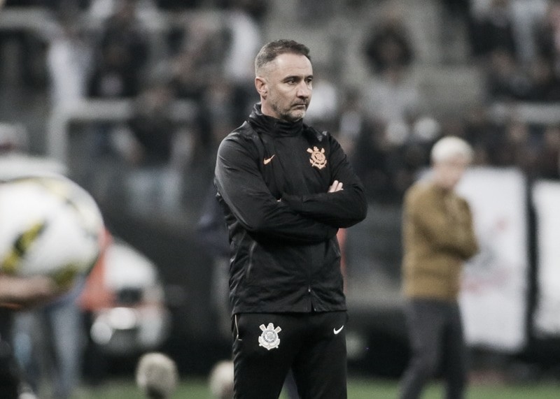 Vitor Pereira elogia atuação e frisa reação do Corinthians: "Tínhamos que dar uma resposta"