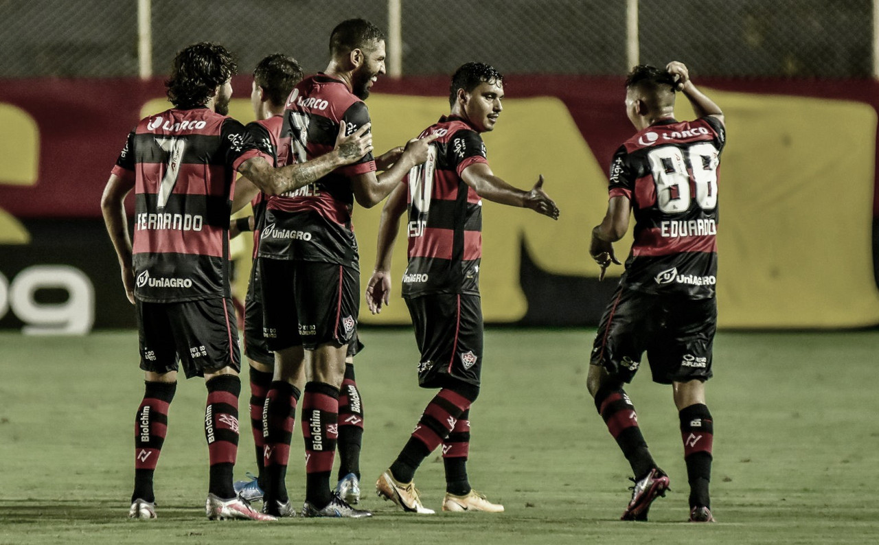 Vitória
bate Botafogo-SP e garante permanência na Série B