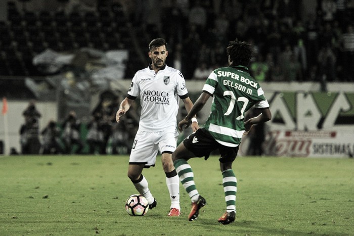 Vitória de Guimarães le roba dos puntos al Sporting CP