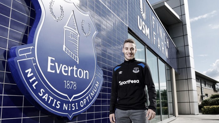 Nikola Vlasic ficha por el Everton en Deadline Day