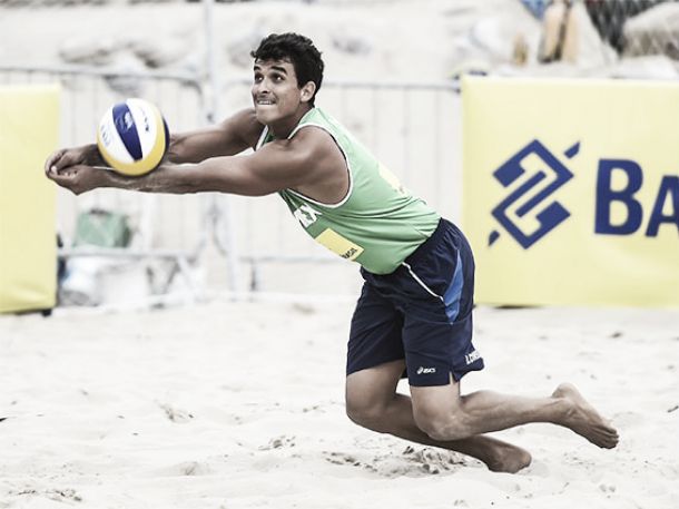 Mexicanos consiguen serie de victorias en Abierto de Voleibol de playa