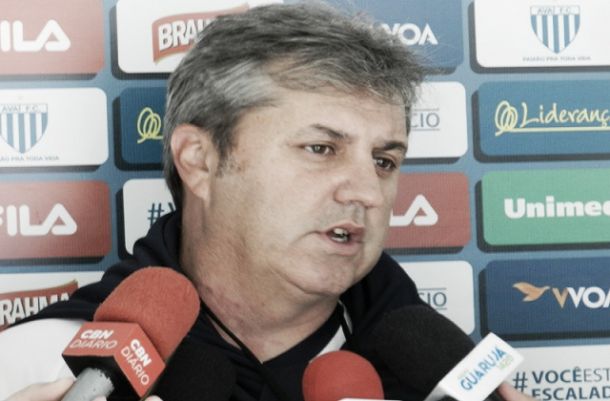 Kleina lamenta empate com Cruzeiro e garante brigar contra rebaixamento: "Temos que buscar fora"