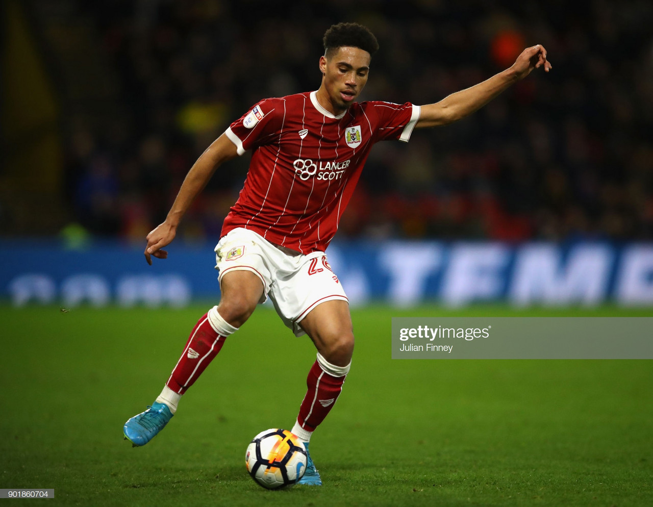 Aberdeen complete loan signing of Bristol City's Zak Vyner