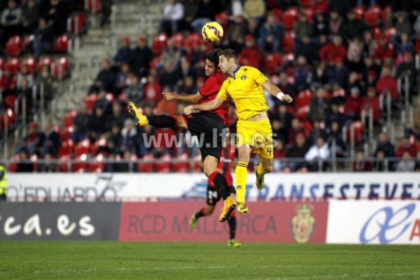 Mallorca y Alcorcón se olvidan del fútbol y se reparten los puntos en un duro partido