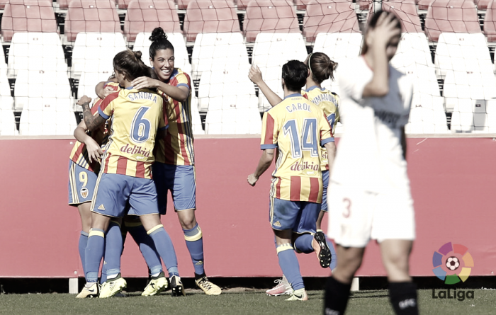 El Valencia Femenino no le perdonó los fallos de defensa al Sevilla Femenino
