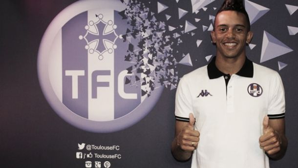 William Matheus, ex-Palmeiras, assina com o Toulouse por quatro temporadas