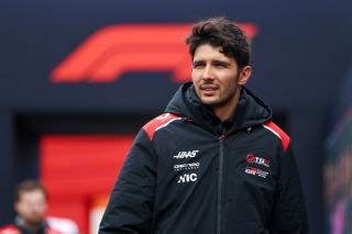 Esteban Ocon deixará a Haas ao fim de 2026; Rafael Câmara aparece entre candidatos à vaga